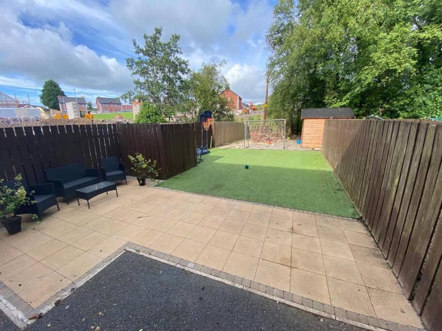 Loughview Gardens - Family Friendly Villa Omagh Buitenkant foto